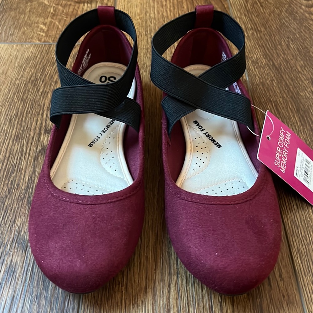 Brand new So ballerina pump shoes .